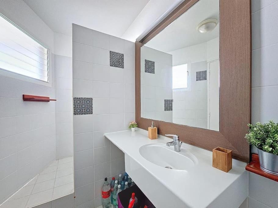 Studio Dans Village Vacances Manganao Saint-Francois  Exteriér fotografie